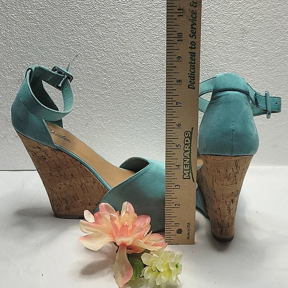 Paprika Sz10 Teal Wedges